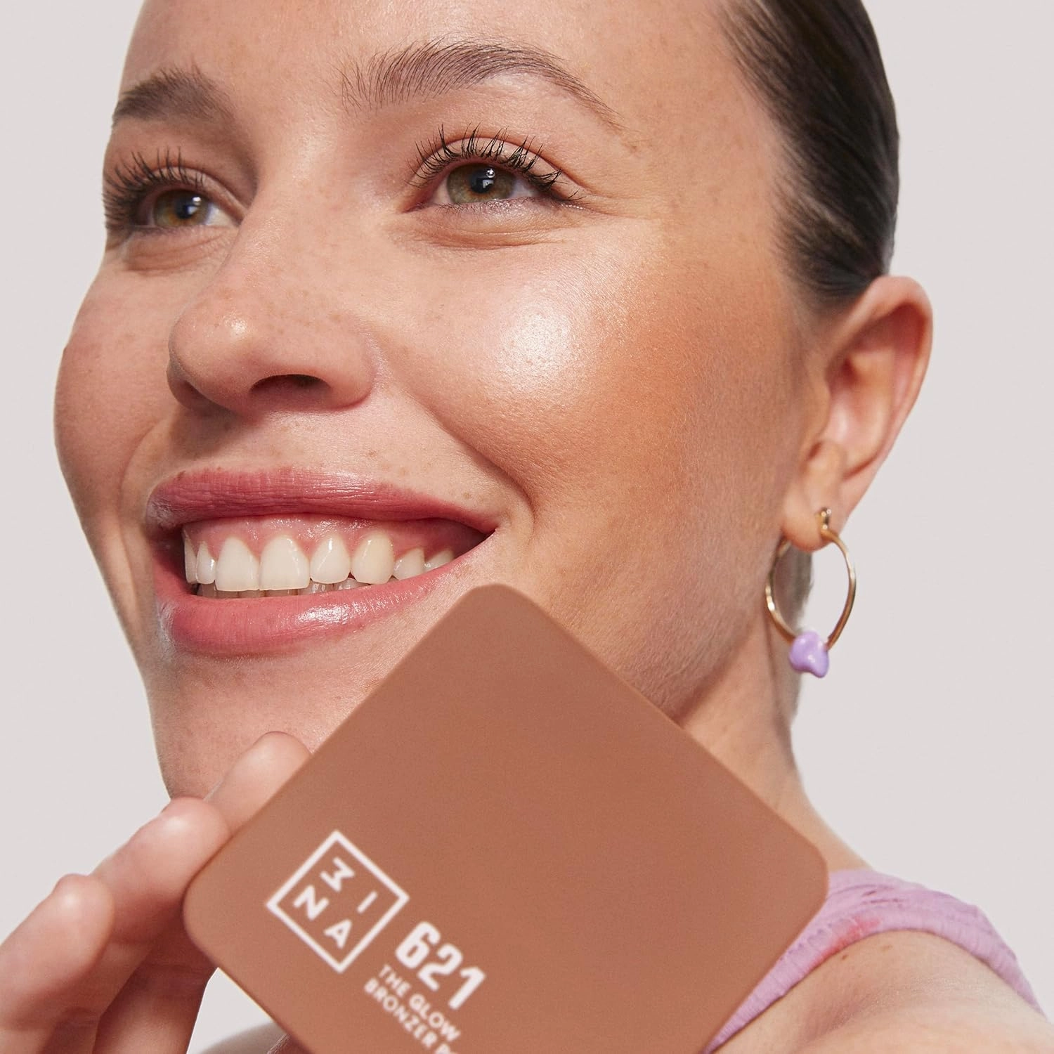 3INA MAKEUP - Vegan - Cruelty Free - The Matte Bronzer Powder 621 - Glow Sand - Bronzing Powder - For Pale to Medium Tones - Sunkissed Tan Matte - Light Texture & Soft Silky Finish