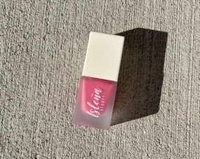 Divina Liquid Blush