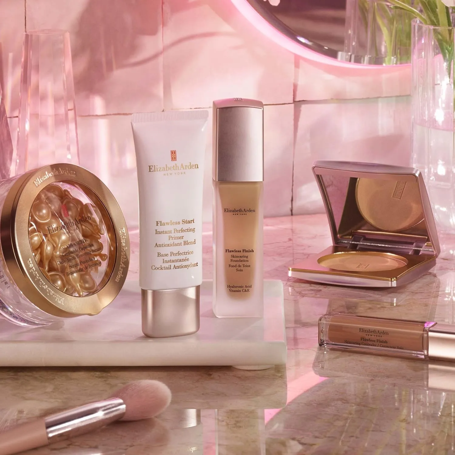 Elizabeth Arden Flawless Finish Skincaring Pressed Setting Powder - Light Shade - Matte