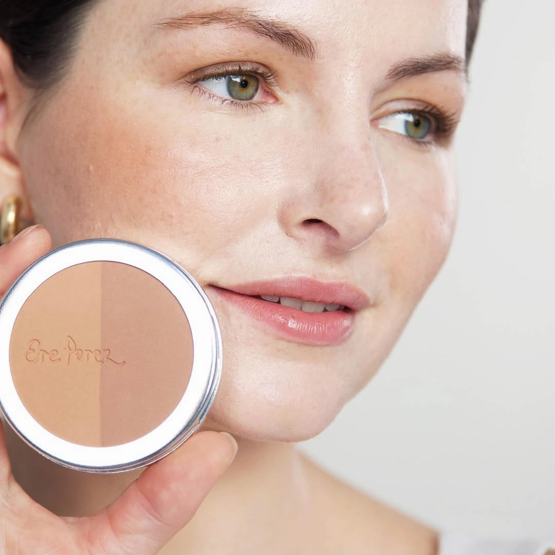 Ere Perez - Natural Rice Powder Blush   Bronzer Duo | Buildable, Breathable, Oil Absorbing, Medium Coverage | Vitamin E, Chamomile | Vegan, Cruelty-Free, Clean Beauty (Roma)