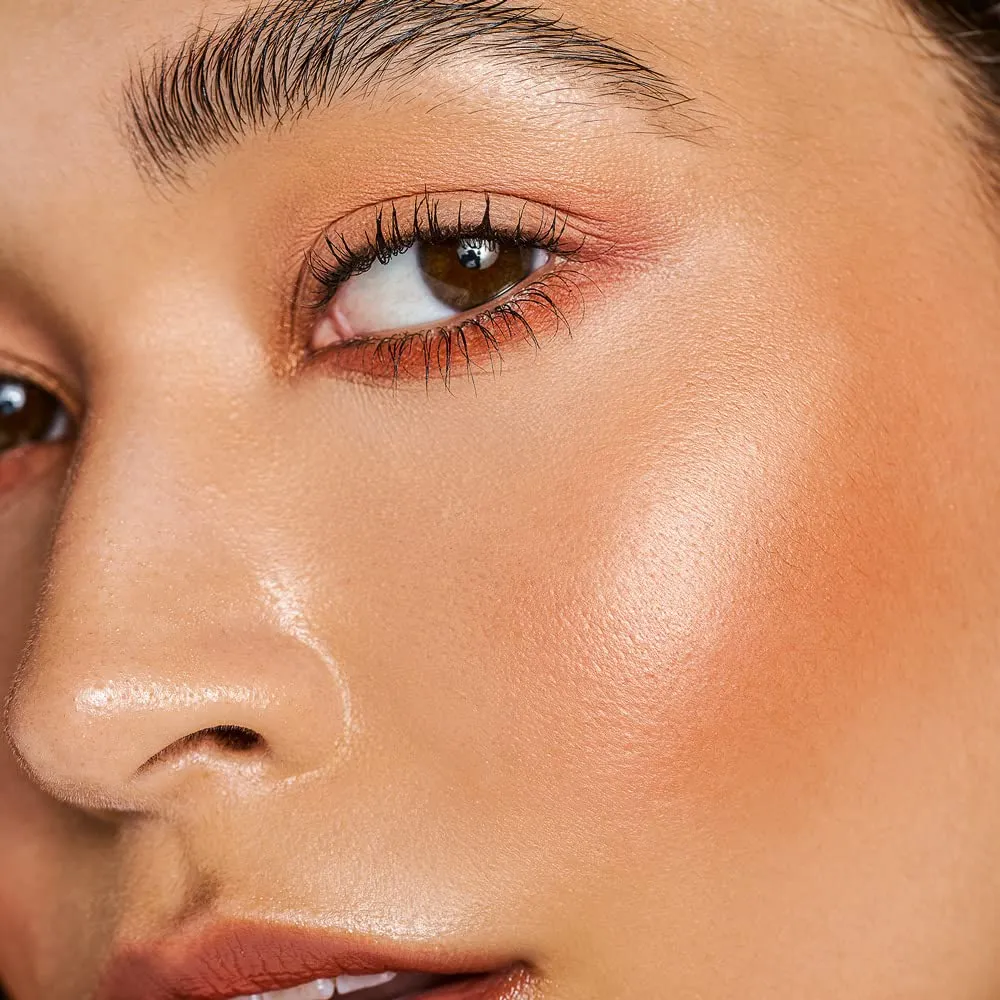 Heaven's Glow Radiant Veil Blush, Baked Powder Blush, 8g (Faded Clementine)