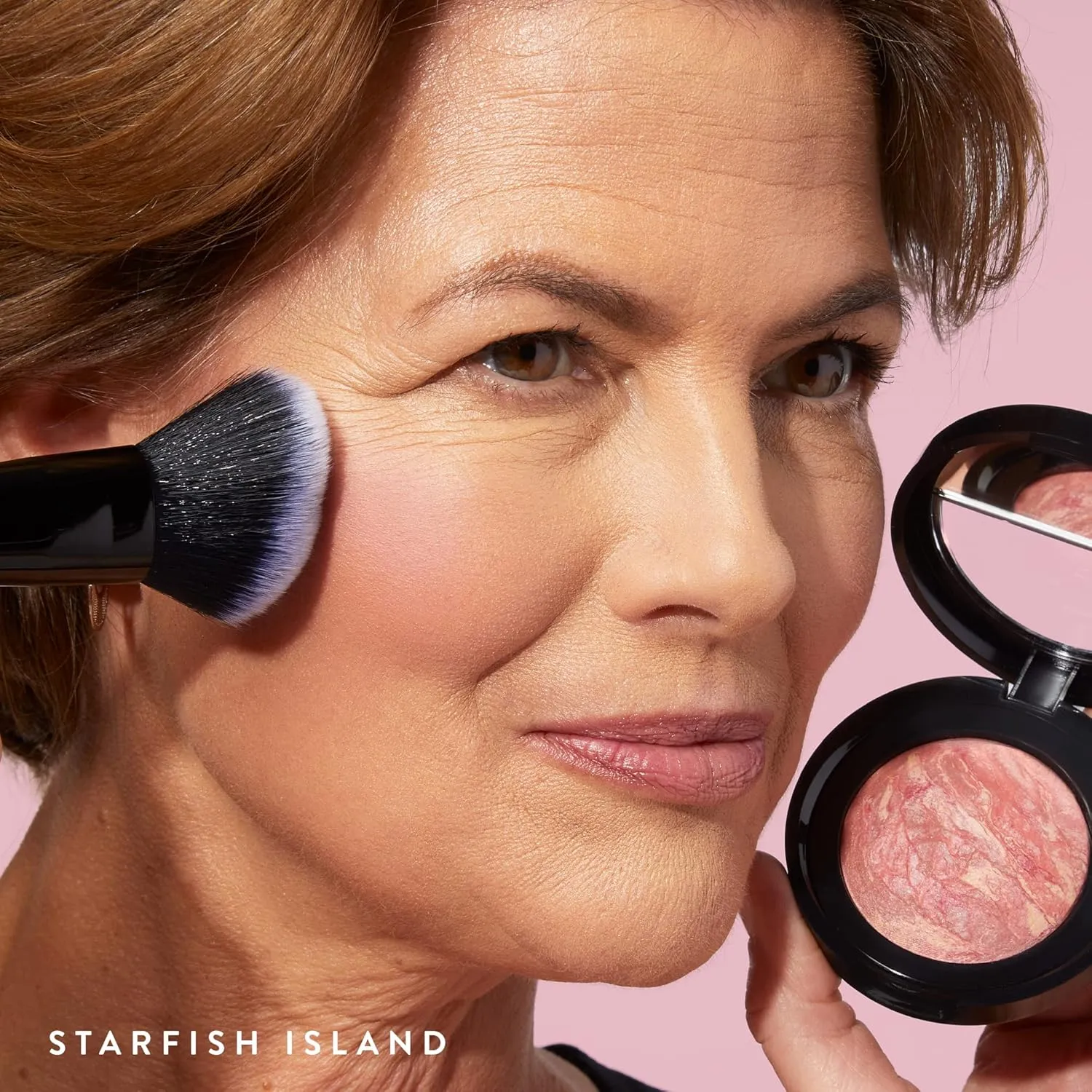 LAURA GELLER NEW YORK Baked Blush-n-Brighten Marbleized Blush   Angled Brush (08 Starfish Island, 47mm)
