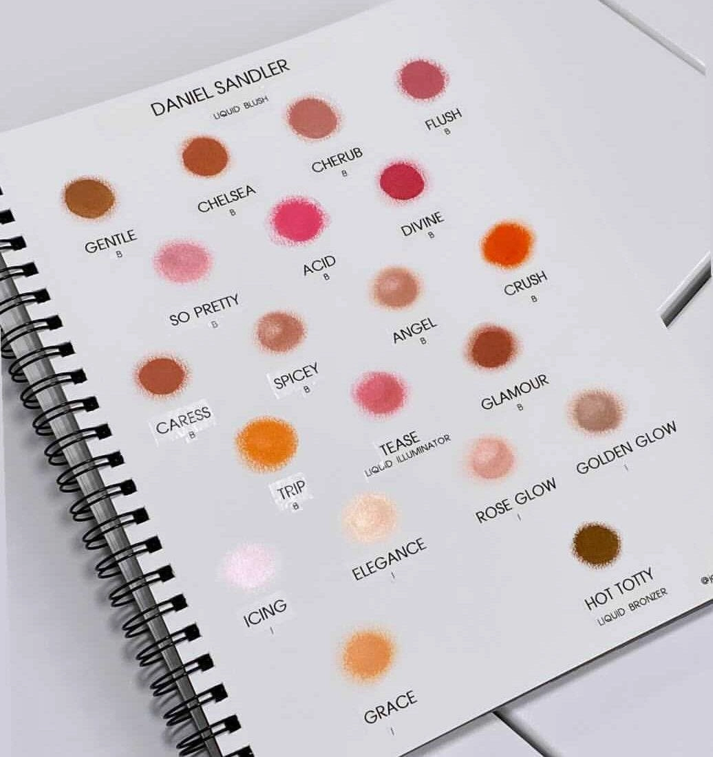 WATERCOLOUR LIQUID BLUSH DIVINE – Lightweight, Buildable, Water-Resistant Formula for Cheeks, Lips